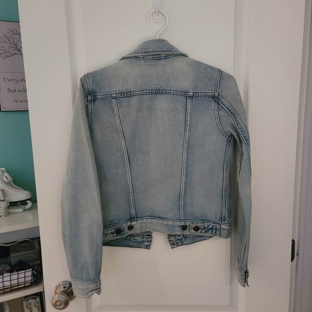 Levi's Jean Jacket - Picture 2 of 3